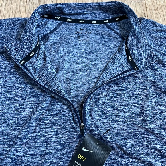 Nike Dry Element Half Zip Top - Picture 4 of 10